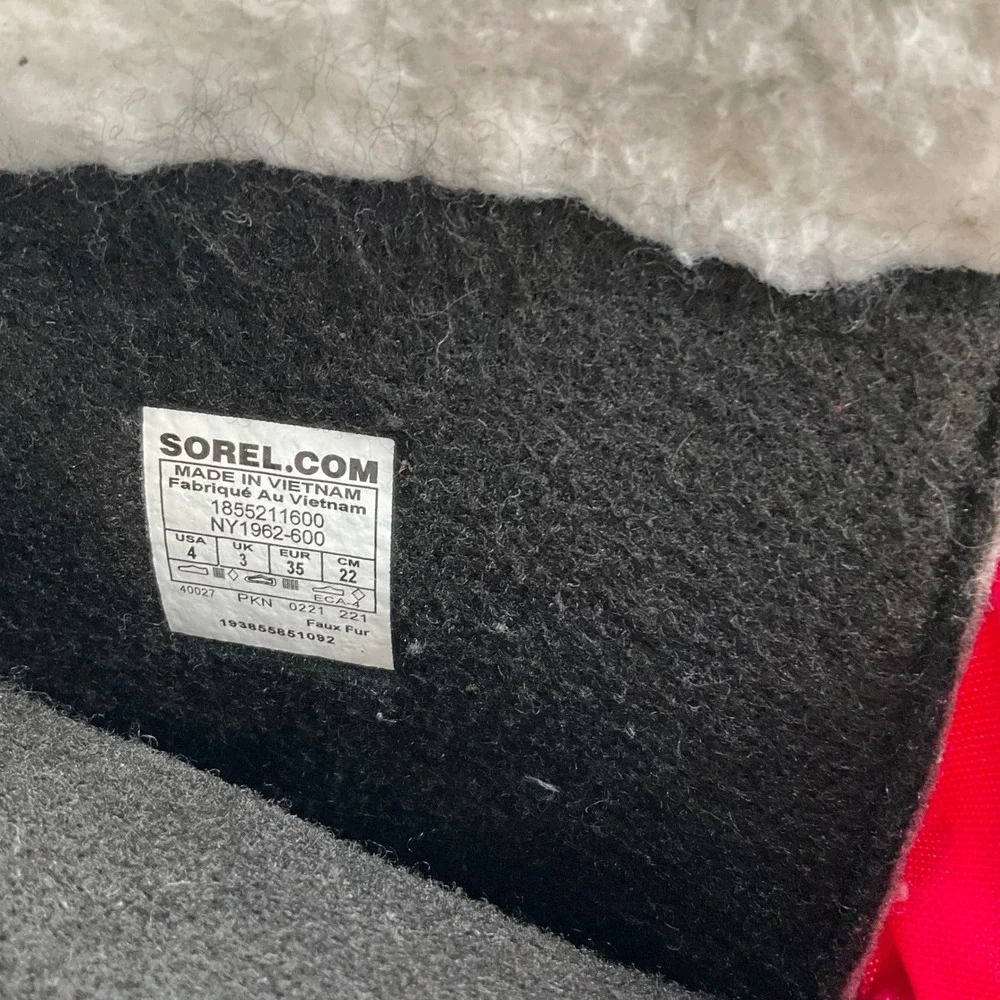 Sorel Winter Boots‎ Kids Size 4 Pink Waterproof Faux Fur NY1962-600